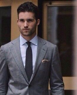 Андрей Серов